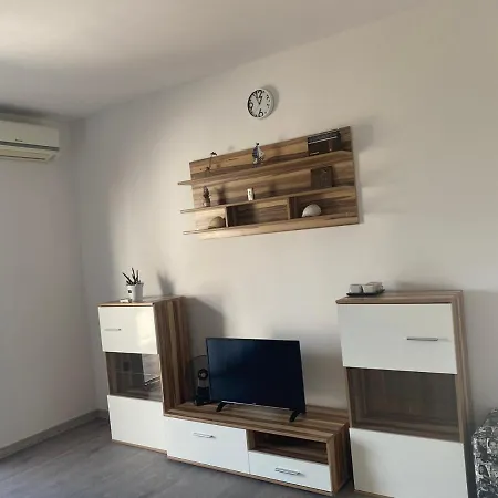 Gea Trogir